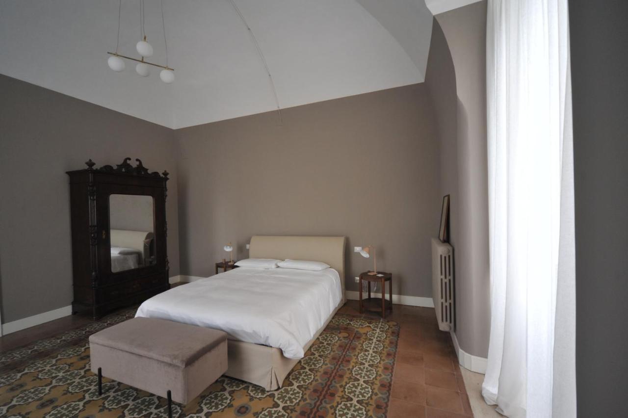 Palazzo Ietri Corso Vittorio Emanuele Rooms Бари Екстериор снимка